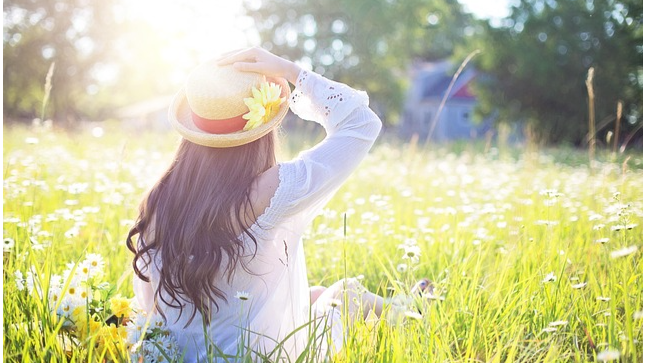 Kolme hetkeä itselle -kesäkortti