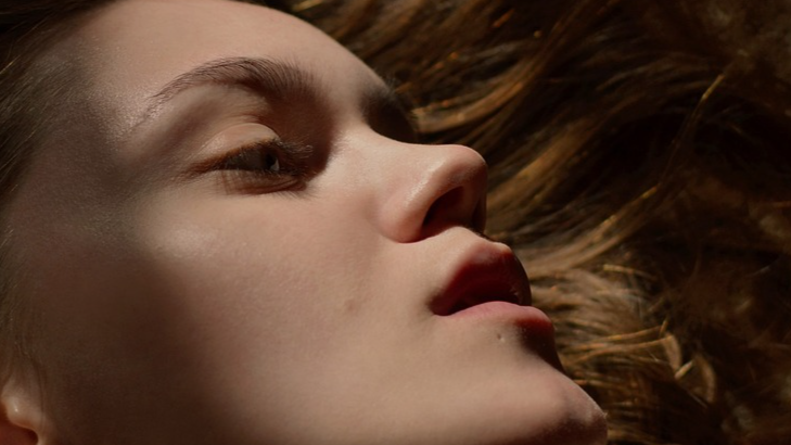 Äidin Kosketuksen voima 