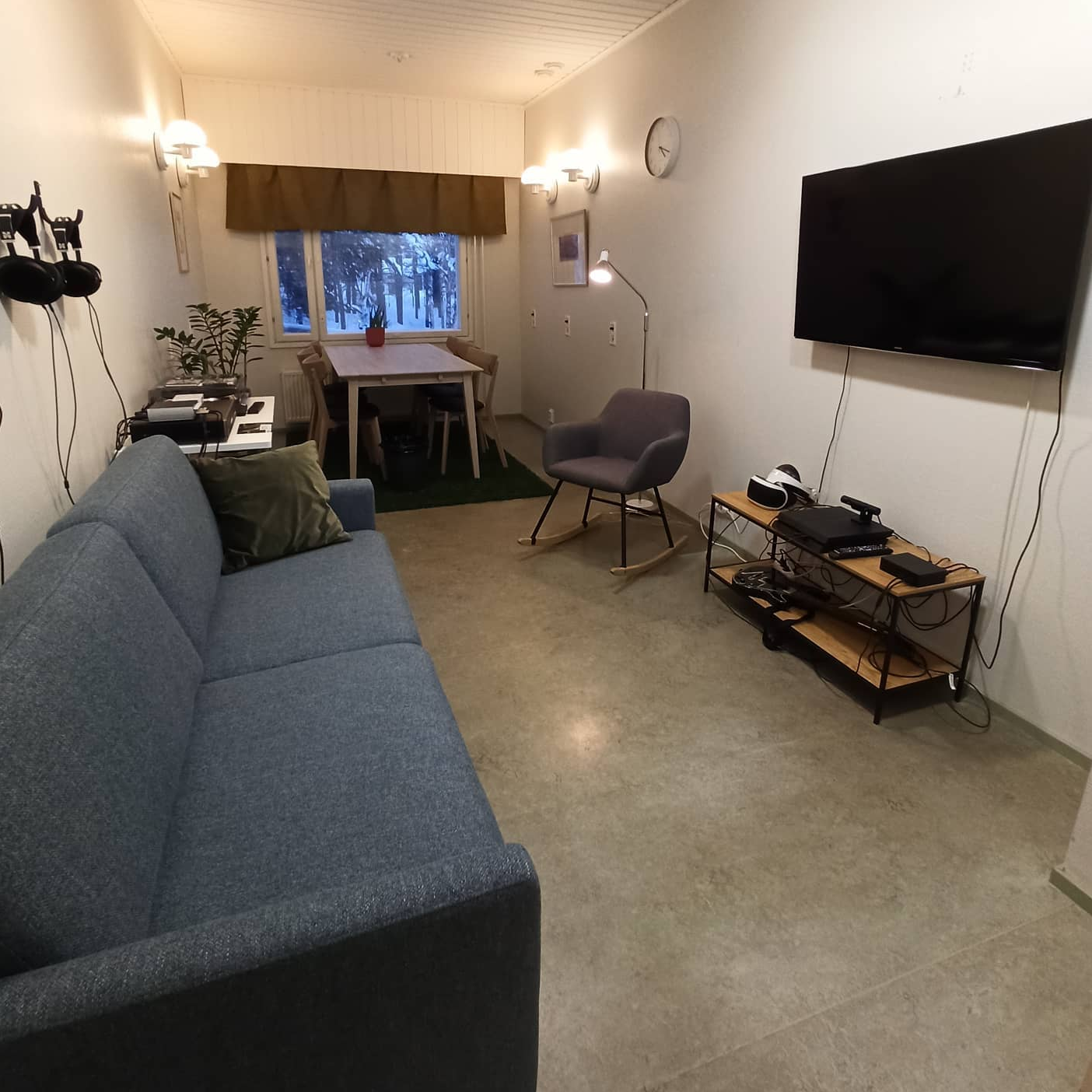 Kirjaston monitoimitila