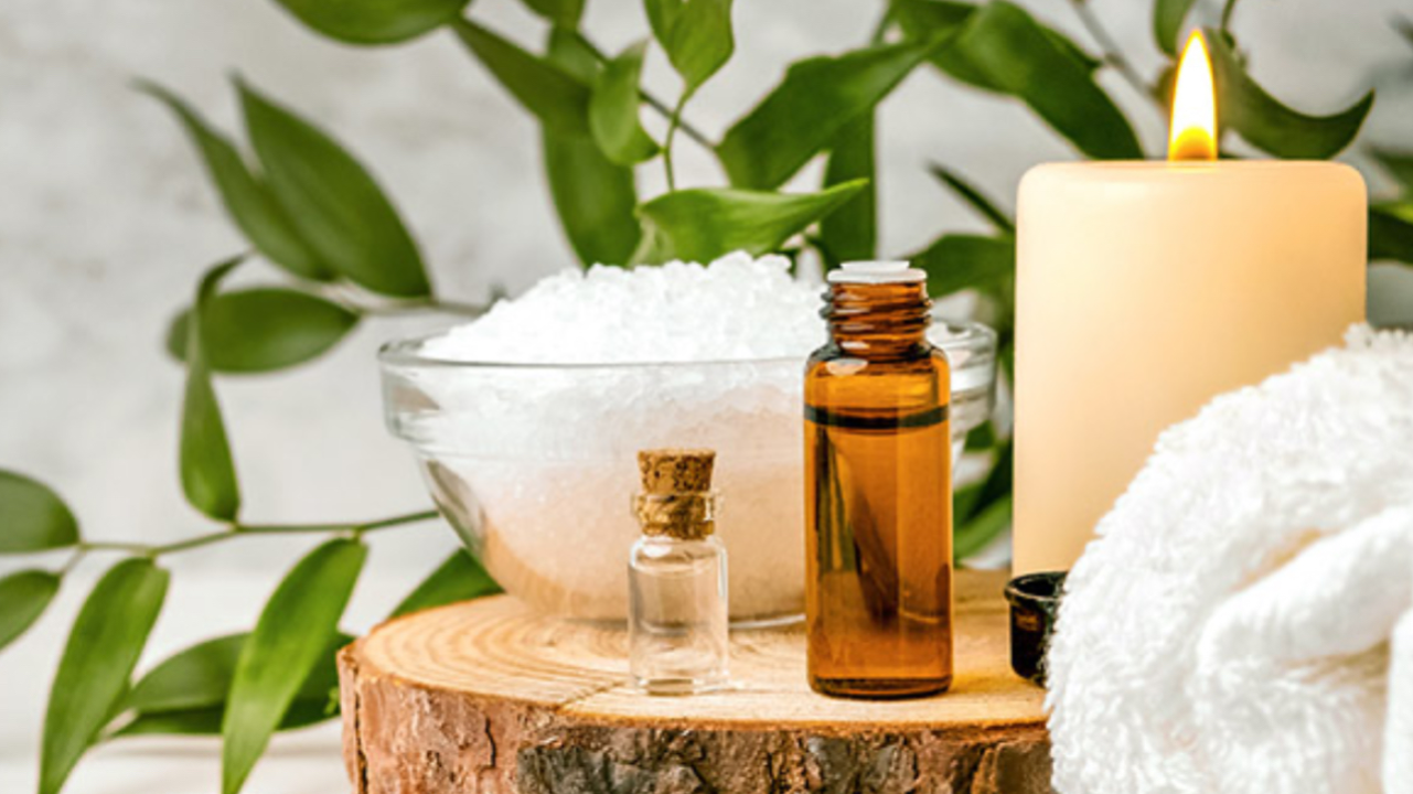 RENTOUTTAVA PÄÄ- JA KASVOHIERONTA