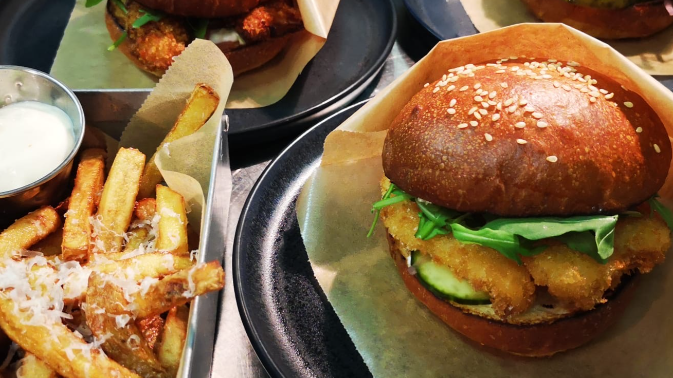 Klubin Burgerit ja limut kahdelle