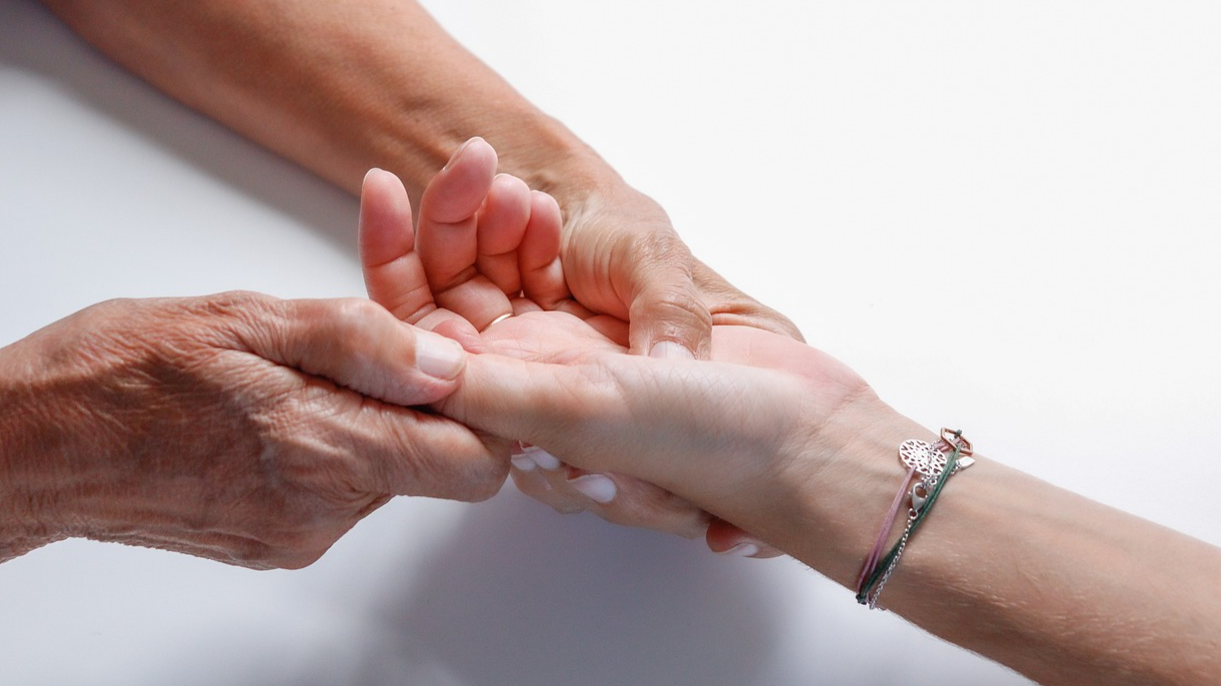 LAHJAKORTTI hierontaan arvo 65€